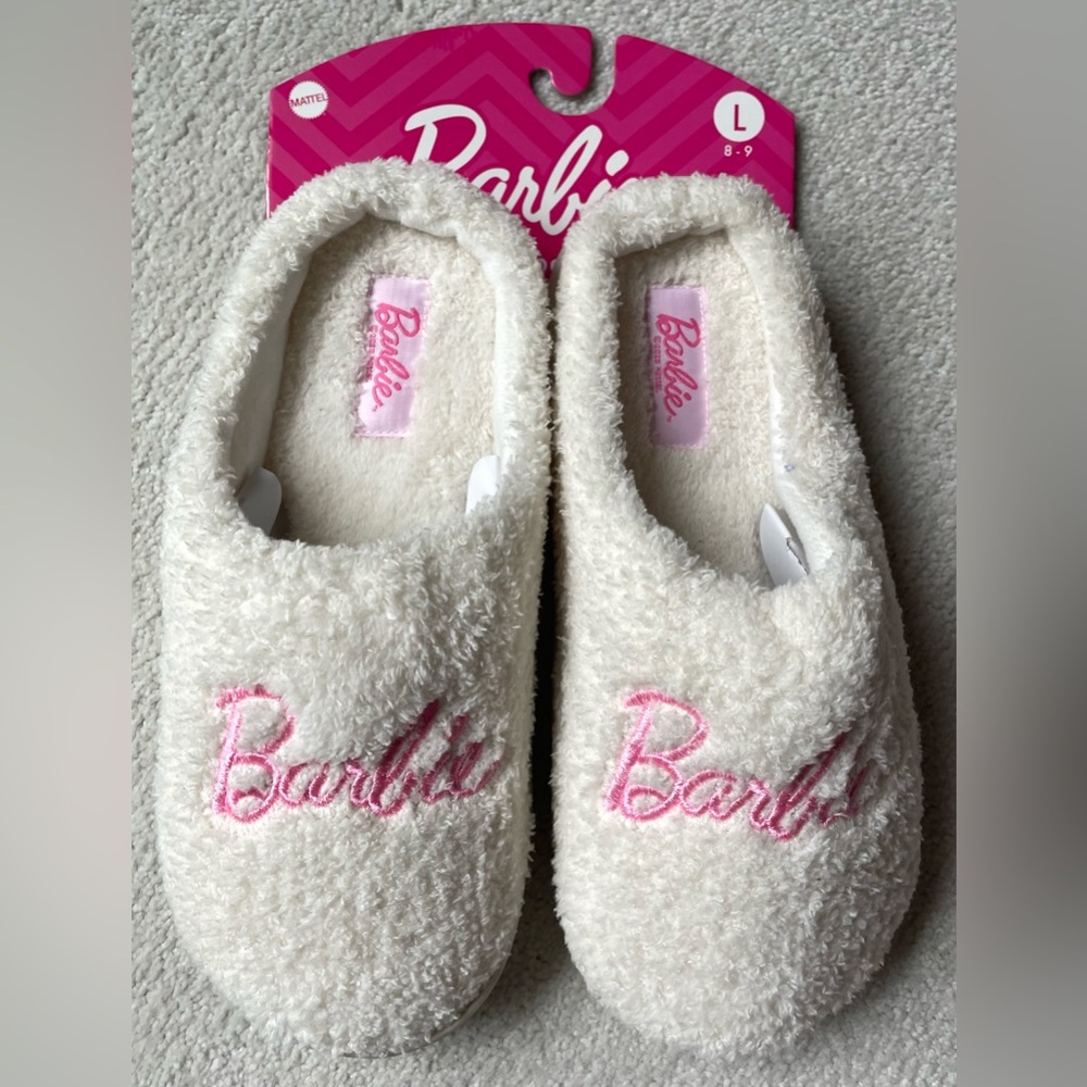 Barbie Cream & Pink Women's Slippers Size 8/9
